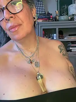 dieseldame1313 webcam