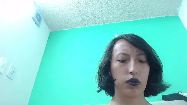 amoremerchmar webcam