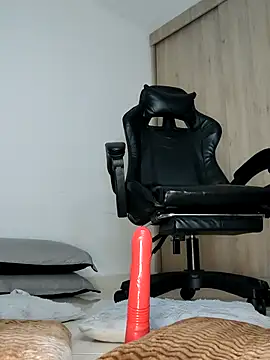 Lia_Hurley webcam