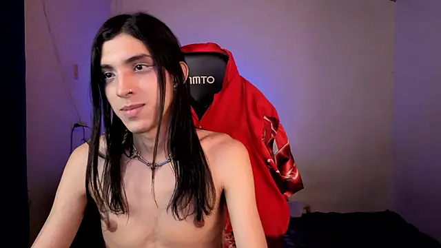 angelitofemboy live cam on StripChat