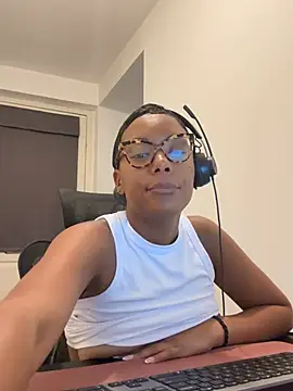 Melia_Rayne webcam