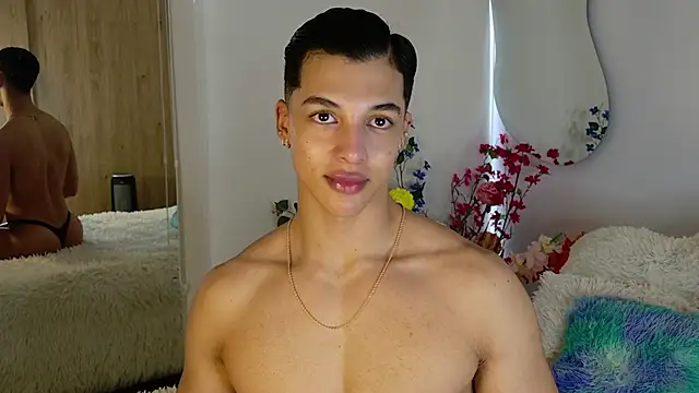 Troye_Williams webcam
