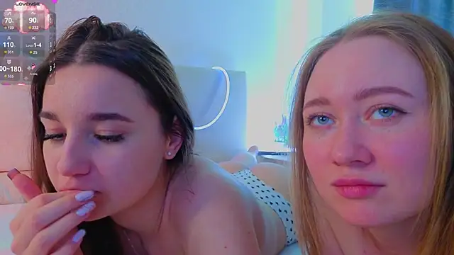 LauriePerez webcam