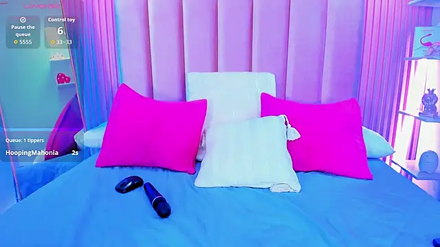 ArianaRougee webcam