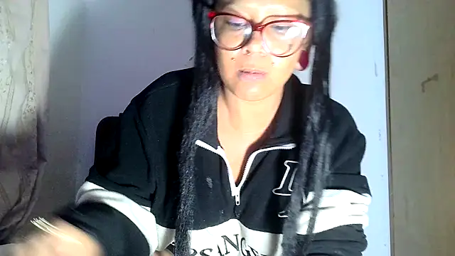 xblackstarX1 webcam