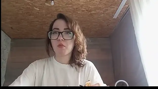 OliviaMoment webcam