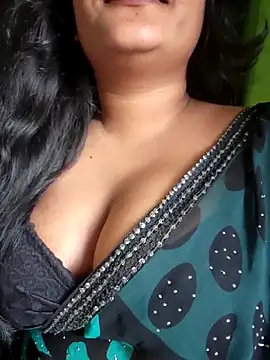 Aruna-1 live cam on StripChat