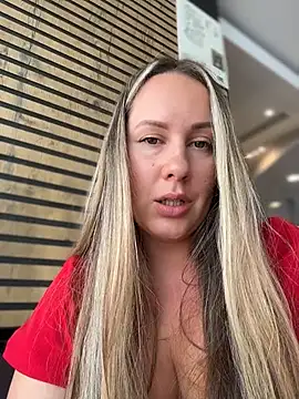 Mona_Plus live cam on StripChat