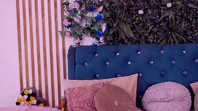 CherryMuse_ live cam on StripChat