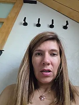 Lina_lou4 live cam on StripChat