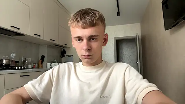 solofury (M twink) - Buy car