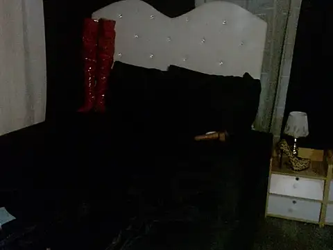 AshantTsiBigCock webcam