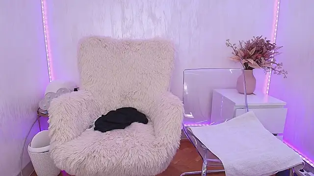Anna_Lewis webcam