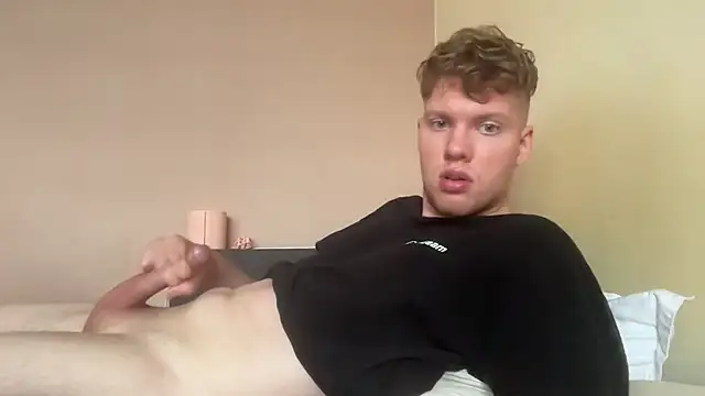 sexybooii6968 webcam