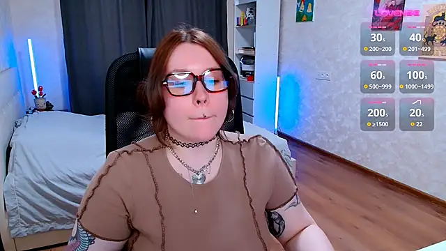 ur_geekgirl webcam