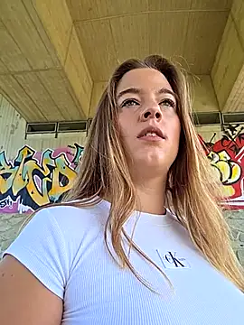 Luna_Lynn webcam