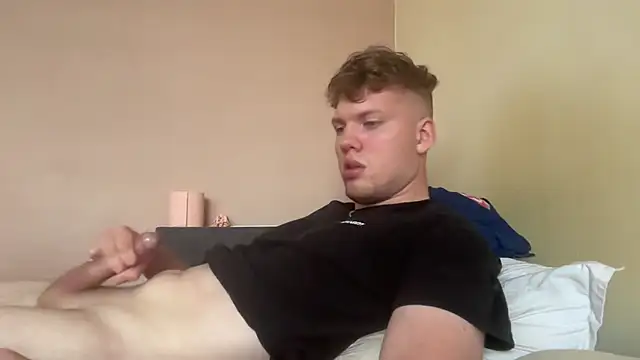 sexybooii6968 webcam