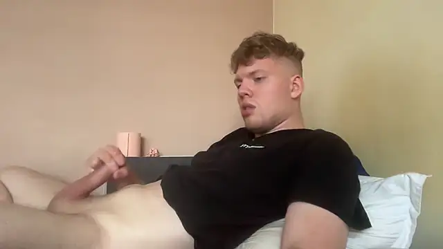sexybooii6968 webcam