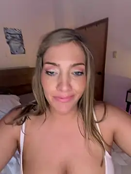 hollyharmd 🏩 live show