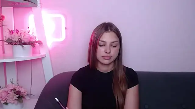 MilanaAngelAs webcam
