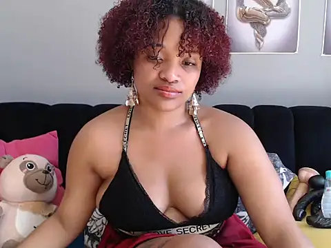CREAMYCUPCAKExxx webcam