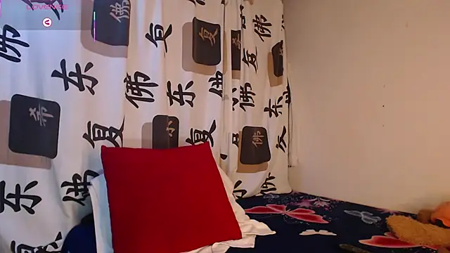 Emma_Henderson webcam