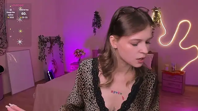 Lisa_Blossom webcam