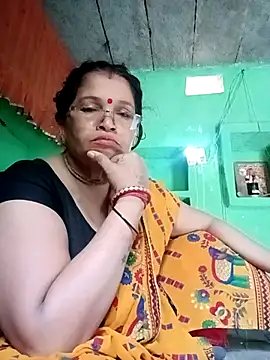 Manavi_x webcam