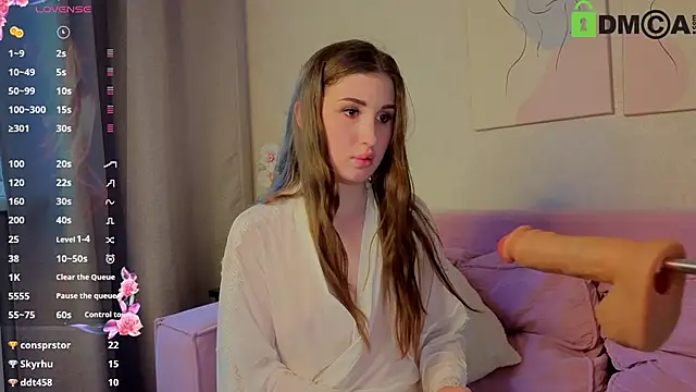 Emily_Lews webcam