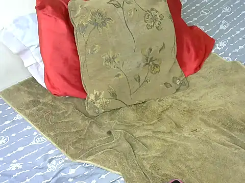 brownfinegirl22 webcam