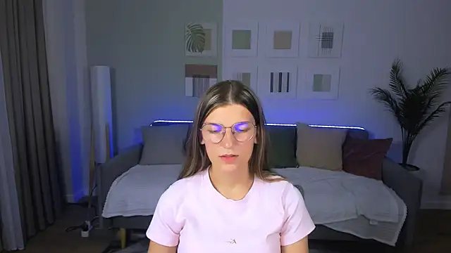 AnnaThorne webcam
