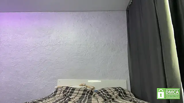 LaylaKrasnici webcam