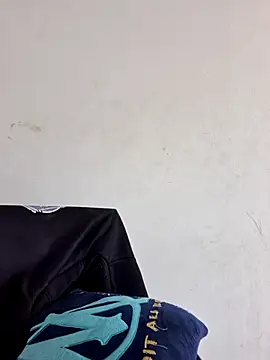 Doudoulecoquin live cam on StripChat