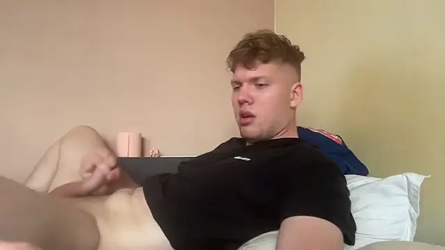 sexybooii6968 webcam