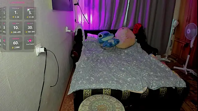 monica__elder webcam