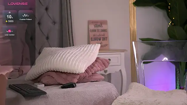 RebeccaRese webcam