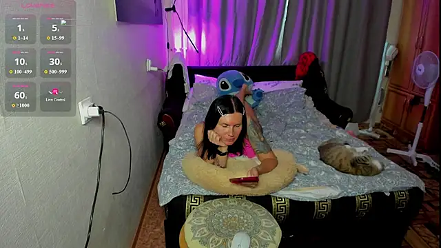 monica__elder webcam