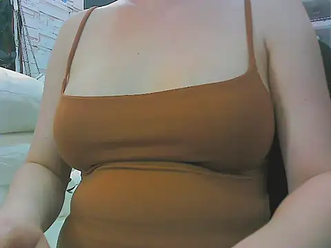 keepmepregnantT webcam