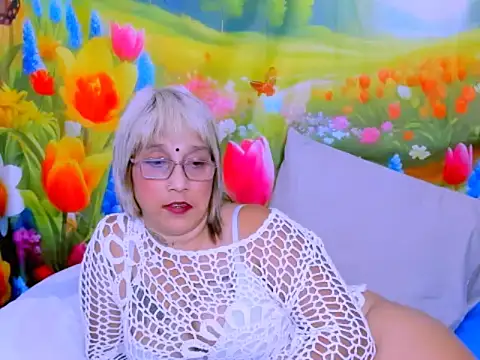 indianroxy live cam on StripChat