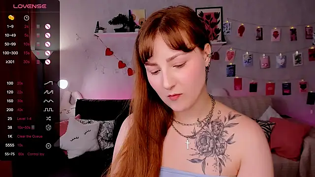 velvet_cherry_ webcam