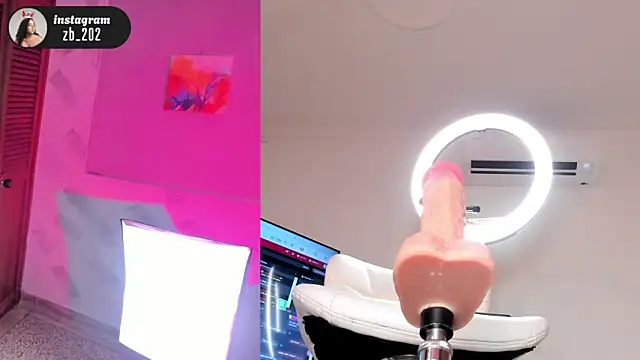 hidden cam Zoe Backer