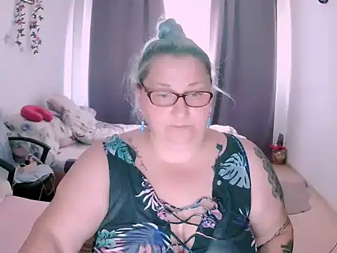 private live sex SweetBoobs2