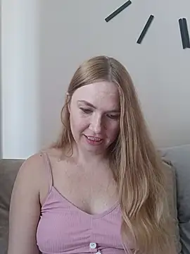 live webcam online KisaVixen