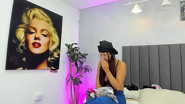 live videochat Kendra London