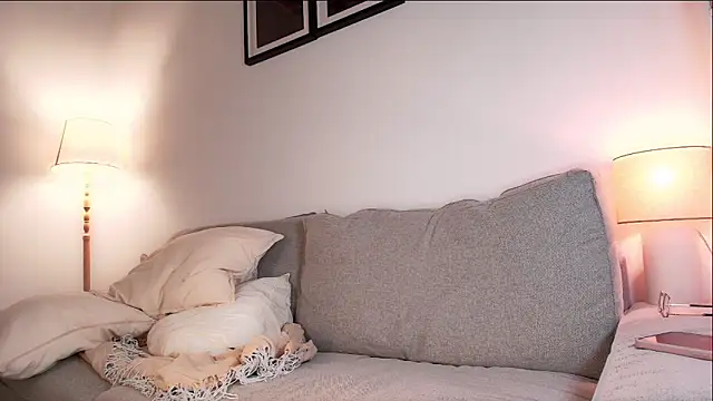 chatroom free Emilynoir 