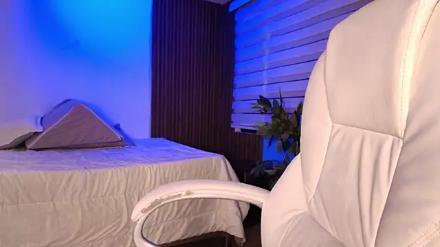 porno chatroom Mili Cat