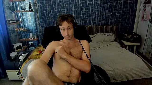 CuteBoy228 webcam