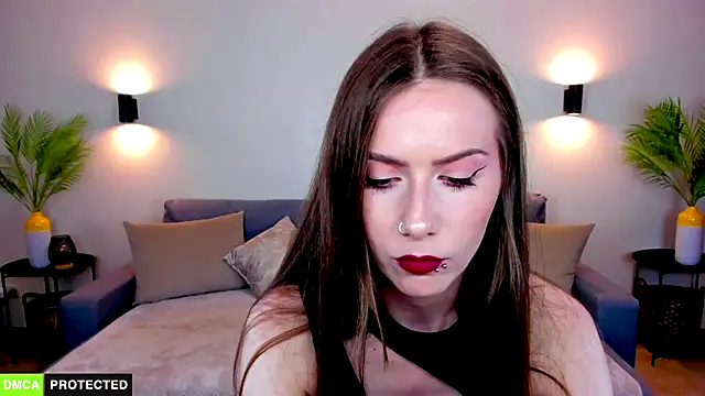 TheWoman__ webcam