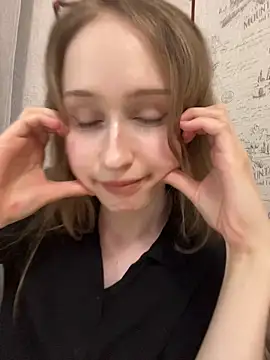 MeowyChans live sex cam