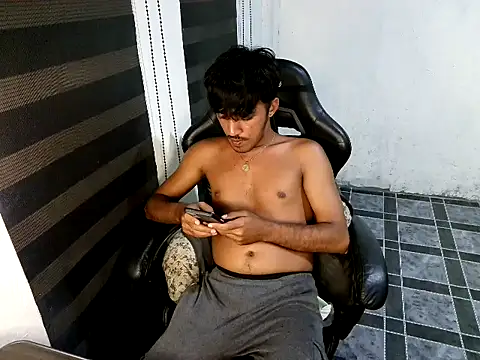 Spicy_RowyCam webcam